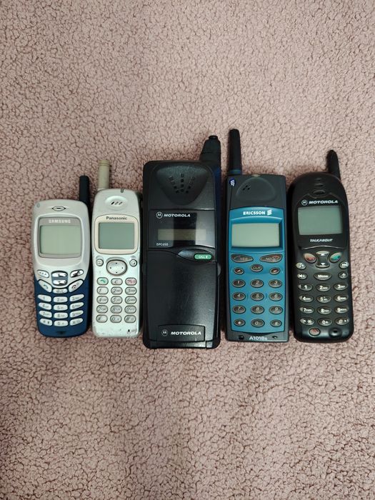 Ретро телефоны в коллекцию