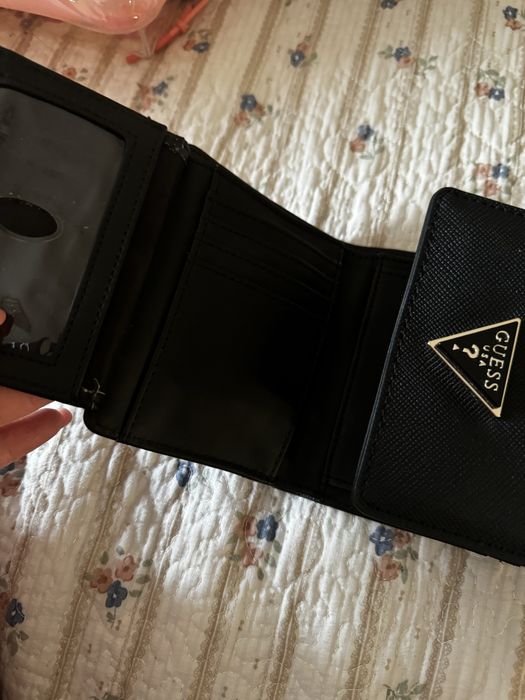 Продам оригинал кошелек Guess