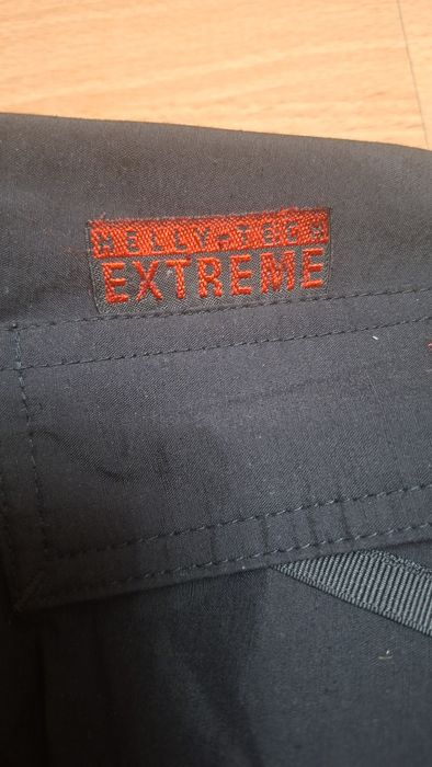 Штаны HellyHansen для альпинизма.