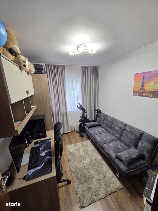 Etaj 3 - Apartament 3 camere - mobilat - Dacia Bicaz