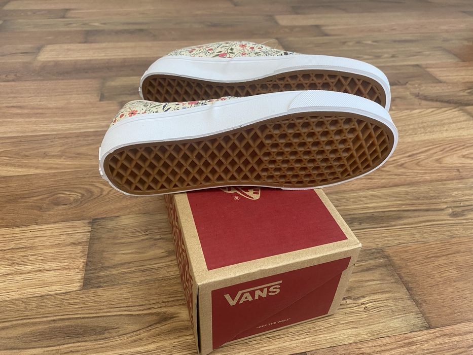 Кецове Vans нови