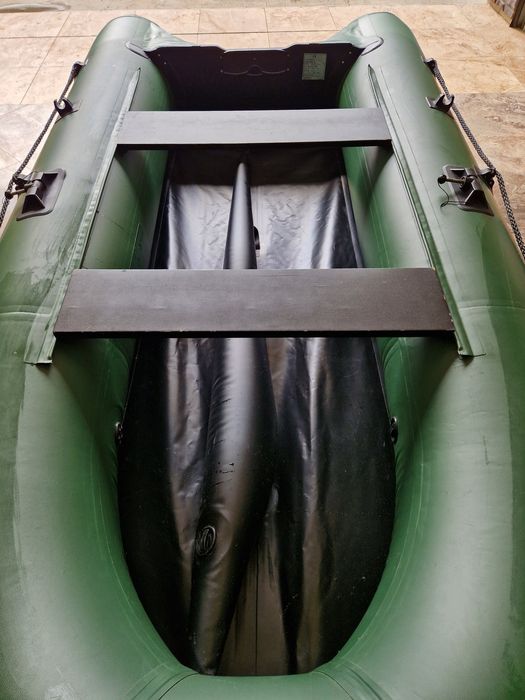 Продается лодка с мотором