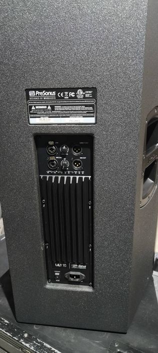 Активни тонколони PreSonus ULT15