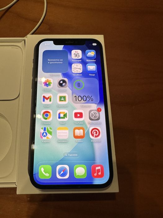 Телефон IPhone 12