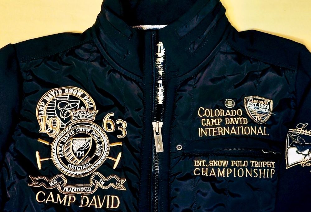 Geacă Camp David premium.