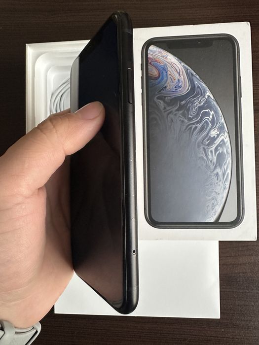 iPhone Xr black ca nou, full box