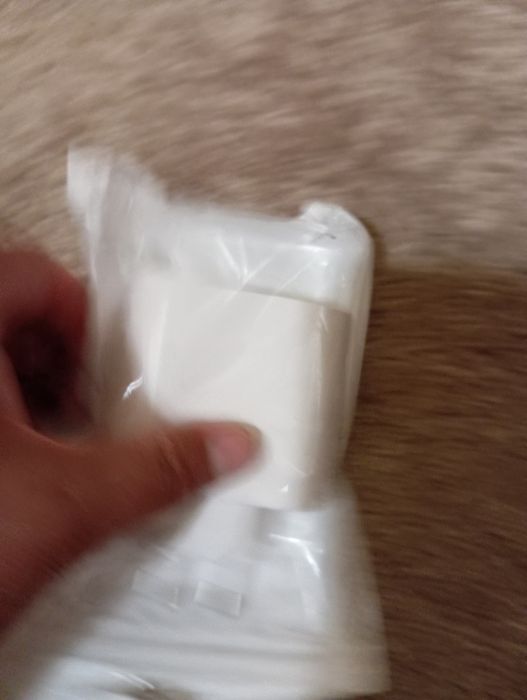 Зарядно за телефони таблети и други