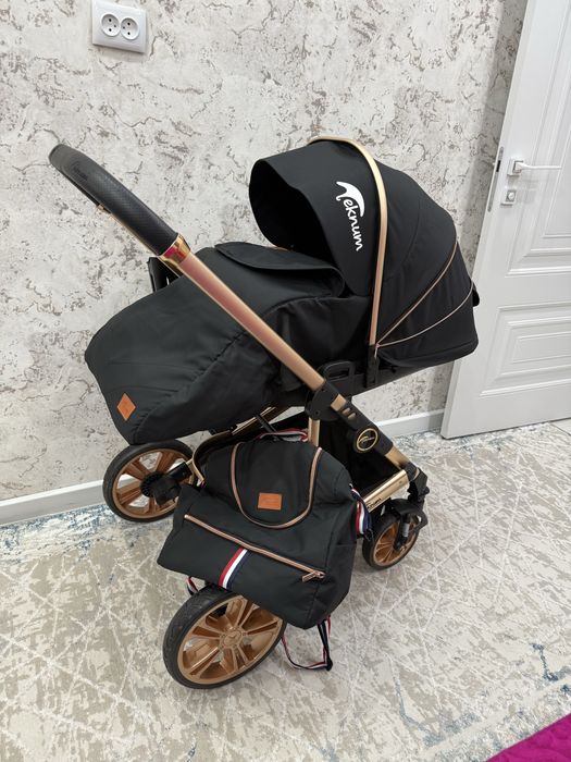 Продам коляску Teknum