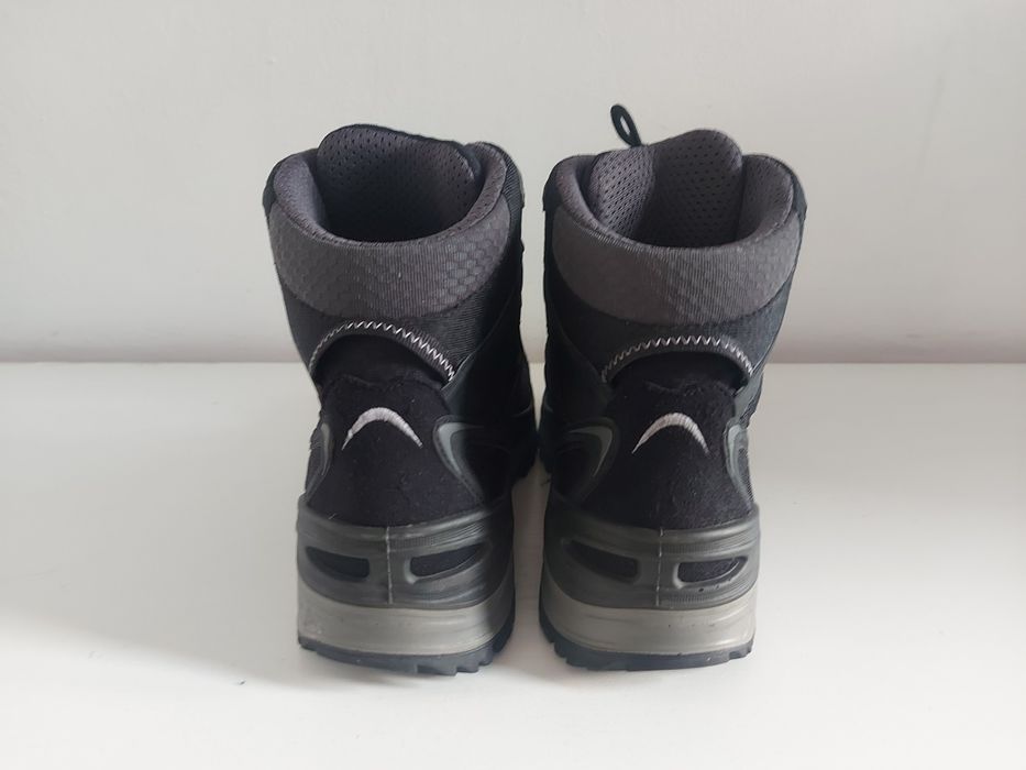 Lowa Innox Mid Gore-tex 42 номер стелка 27см ,като нови.
Като нови. 
Ц