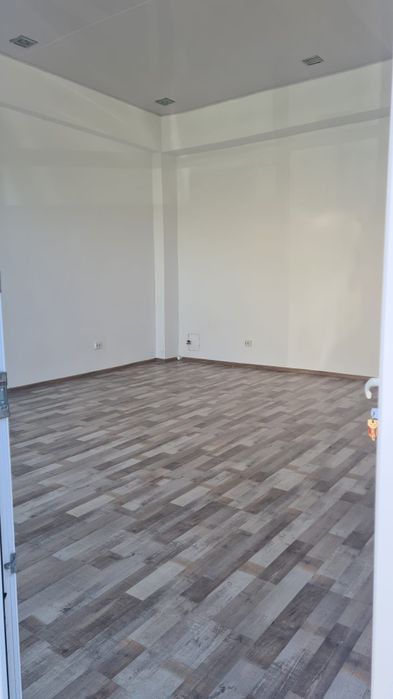 Spatiu Comercial central 30mp