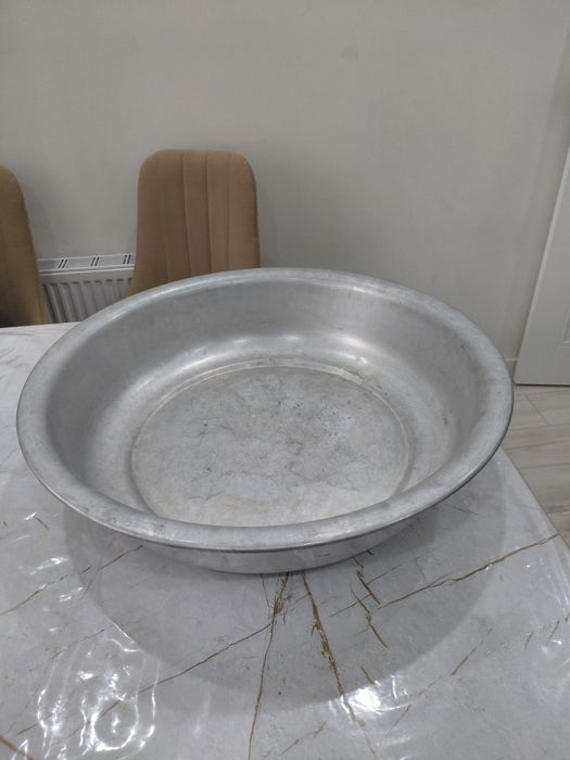 Продам алюминевый тазик