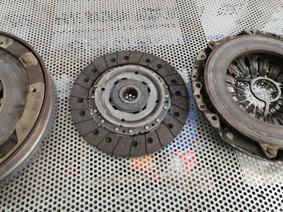 Kit Ambreiaj Volanta Masa Dubla Bmw E90 E91 E87 2.0 D 6+1 N47D20C Start Stop Ca Noi