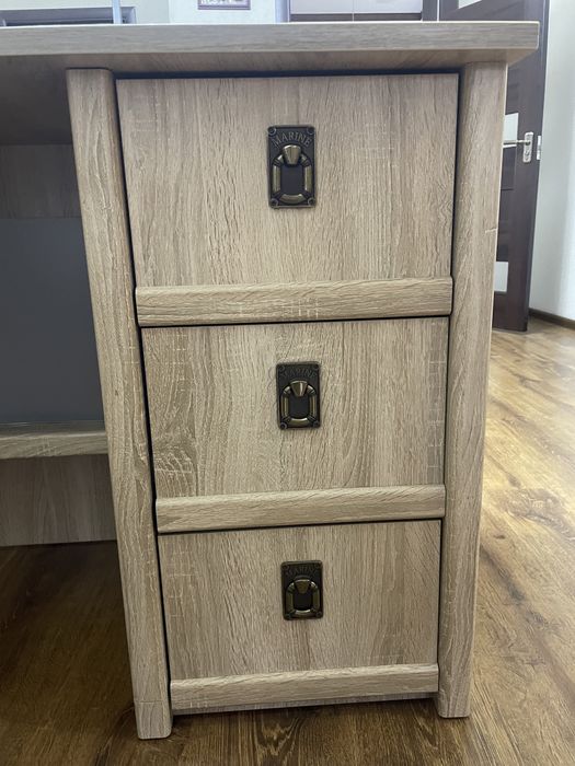 Письменный стол, город Шымкент