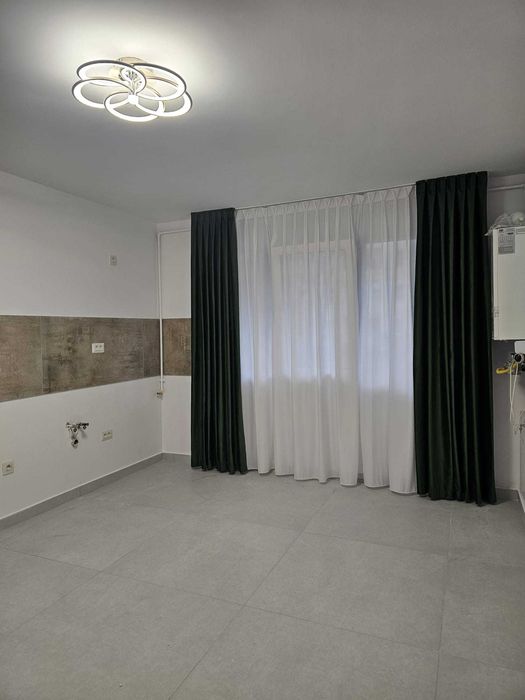 Apartament renovat,cu 2 dormitoare si living!Smirodava