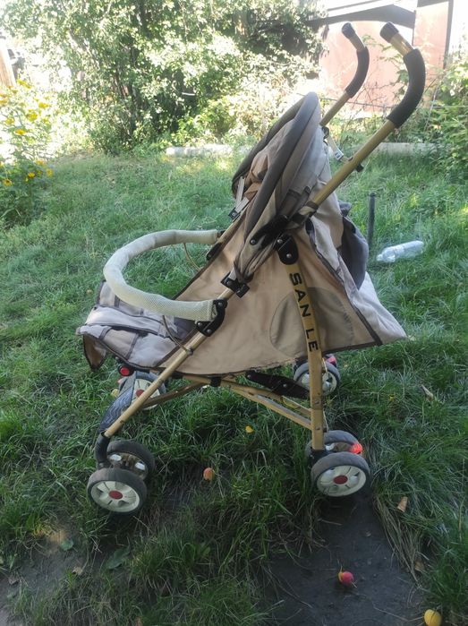 Детская коляска.