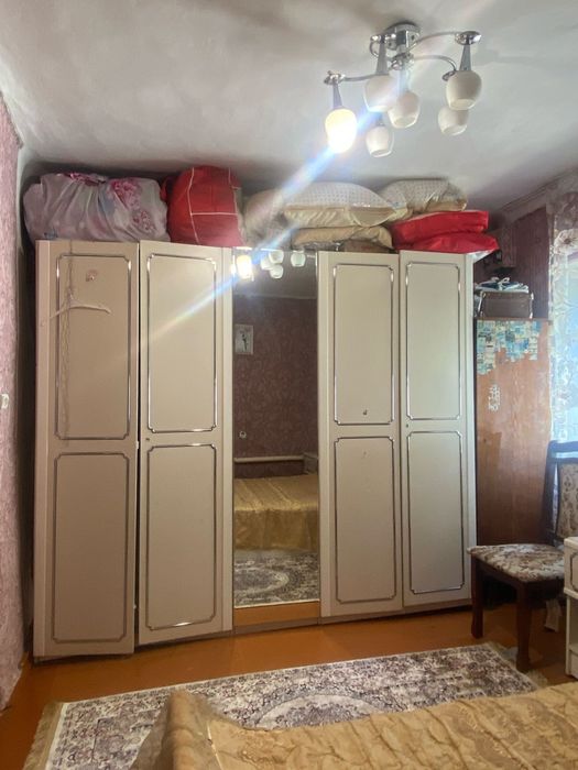 Продам спальный гарнитур