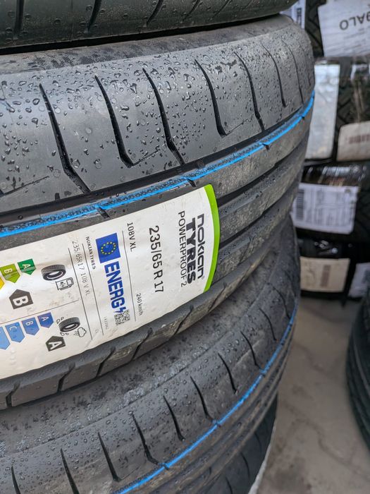 Anvelope Pirelli/Continental