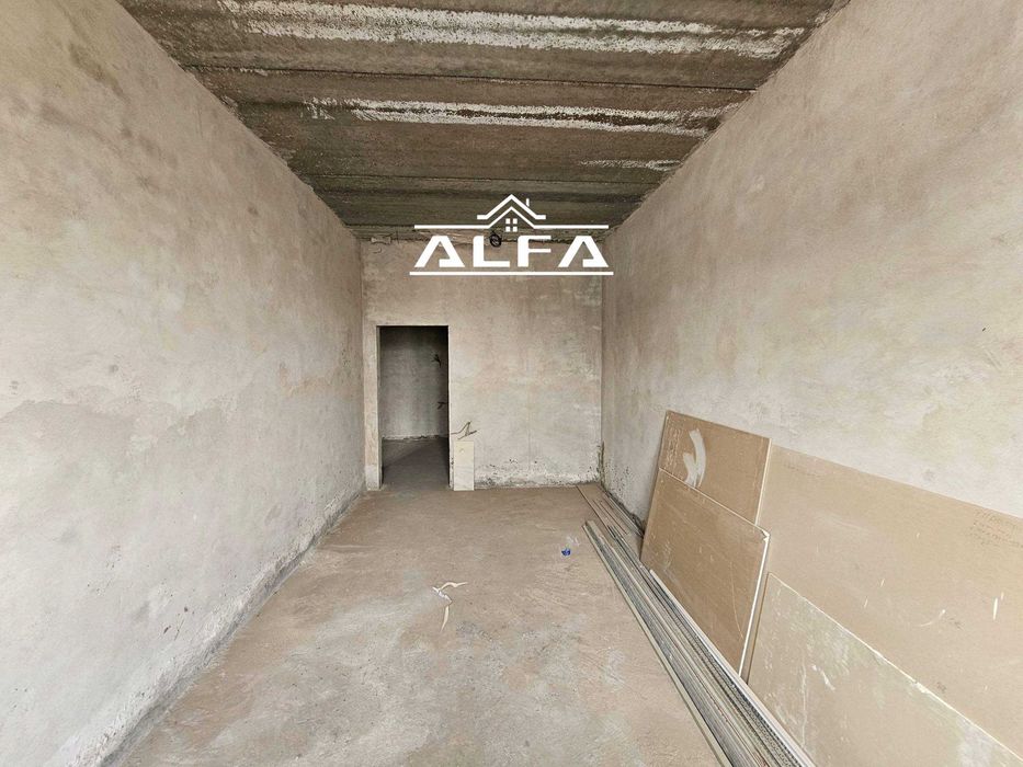 kvartira xonadon uy sotiladi 1 xonali 50m² 5-qavat.