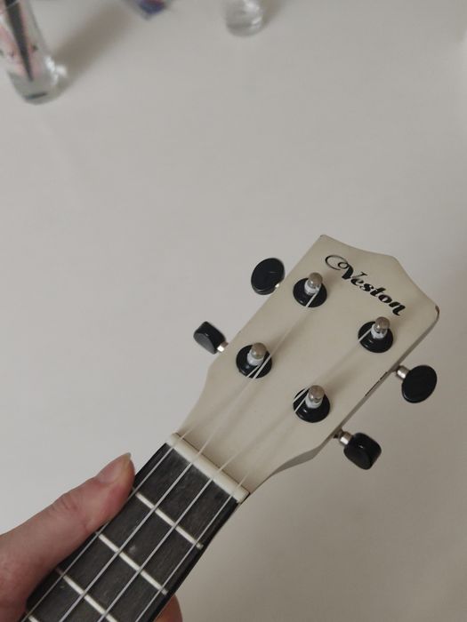 Укулеле Veston:)