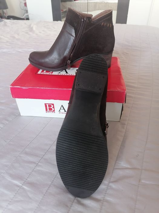 Дамски кожени боти