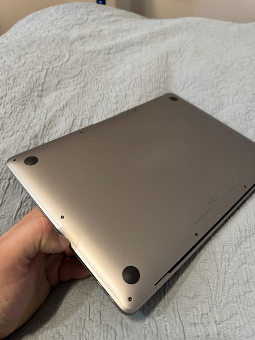 Macbook Air M1 8/256