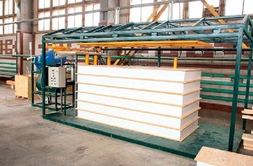 Сэндвич-панели для ангаров, складов и цехов