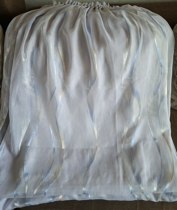 Шторы  на  ленте