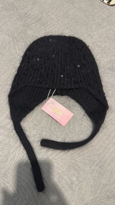 Новая шапка срочно!