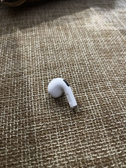 Левый наушник Air Pods 3