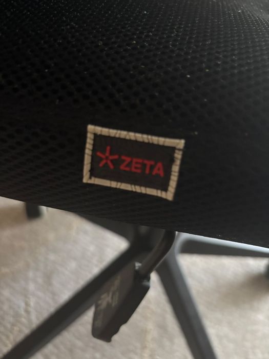 Продам кресло для офиса ZETA