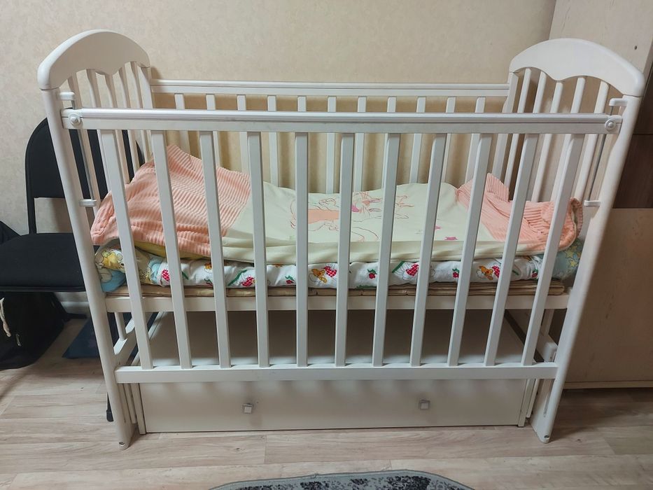 Продам  детскую кровать