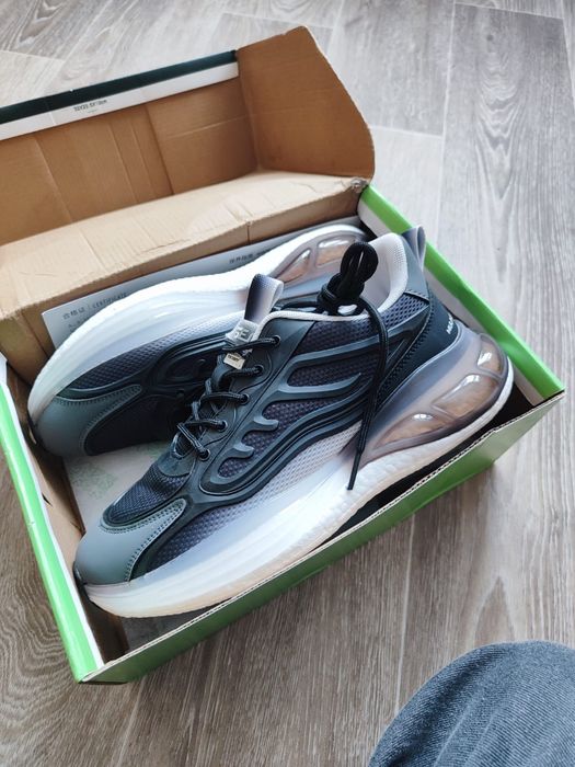 Кроссовки летние