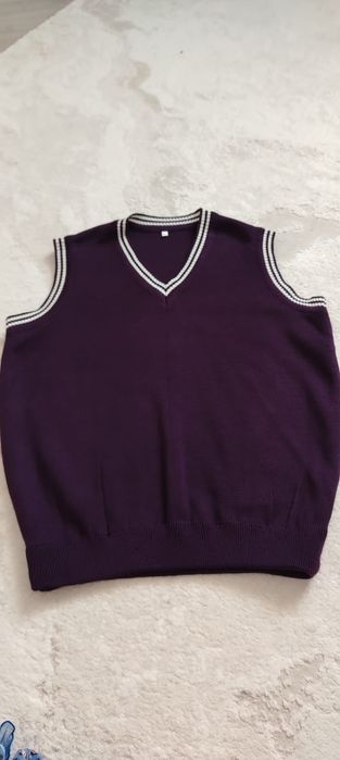 Продам бомбер+желетку для школы