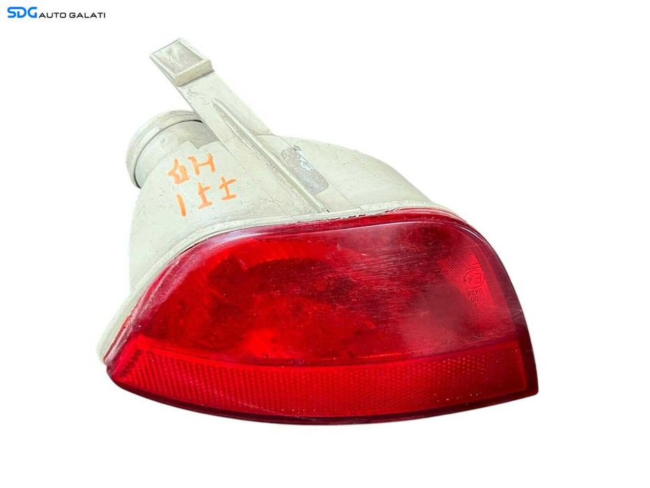 Stop Lampa Tripla Ceata Dreapta Spoiler Bara Spate Ford Focus 1 Hatchback 1998 - 2004 Cod 1M51-15K272-A 1M51-15500-A [LR0503]