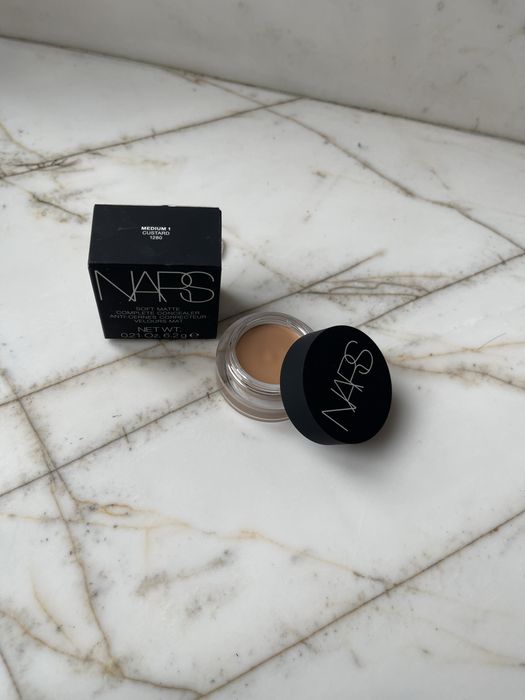 Оригинални маркови гримове:Dior,,huda beauty,nar.mac и др