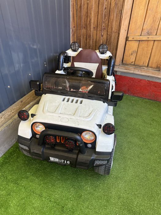 Детский машинка белый цвет