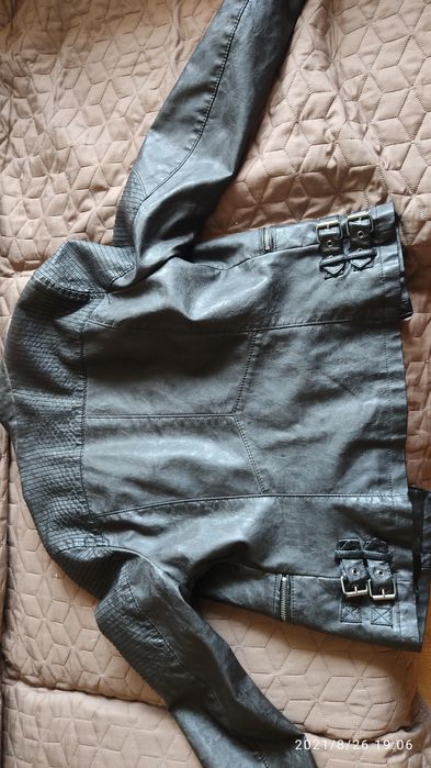 Дамско кожено яке