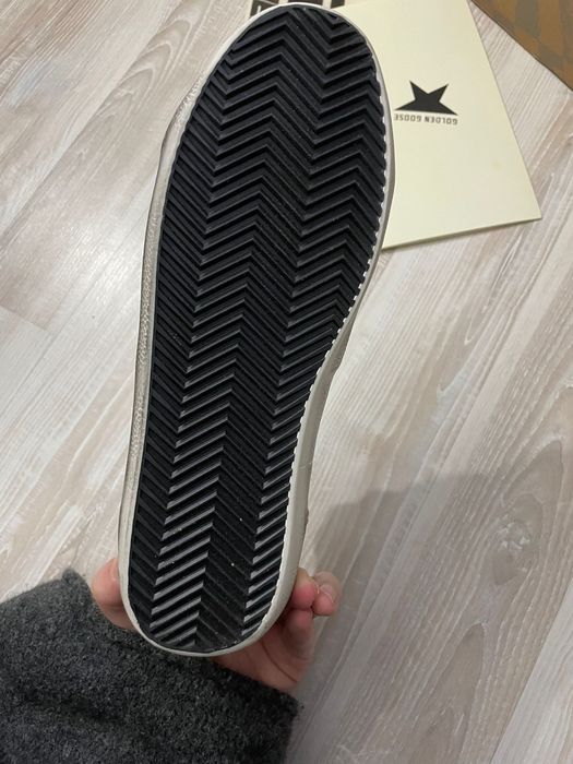 Golden goose  noi cu eticheta