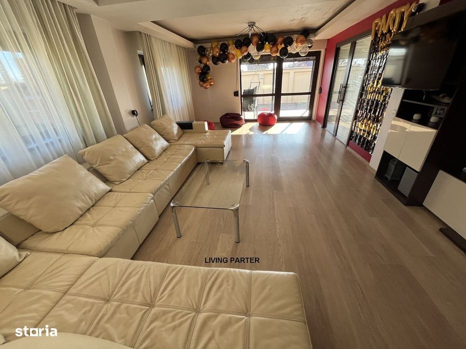 Casa Party Petreceri Botez Nunta Piscina 30°Vila Sauna Jacuzzi Majorat