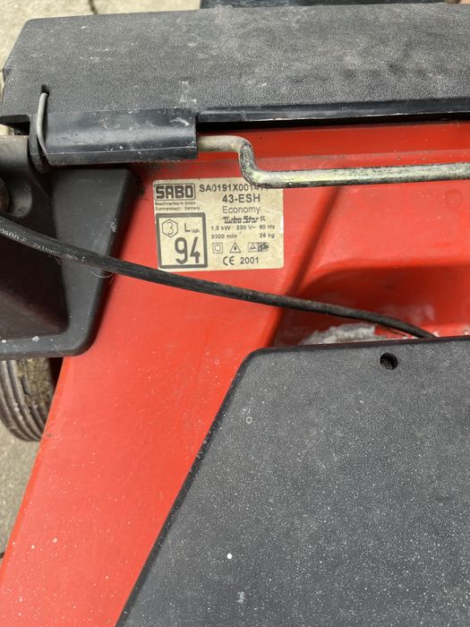 Vand masina de tuns iarba