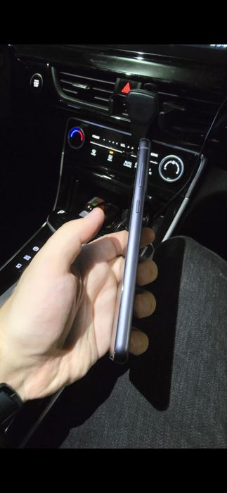 Продаётся Samsung Galaxy S 21Fe 6/128