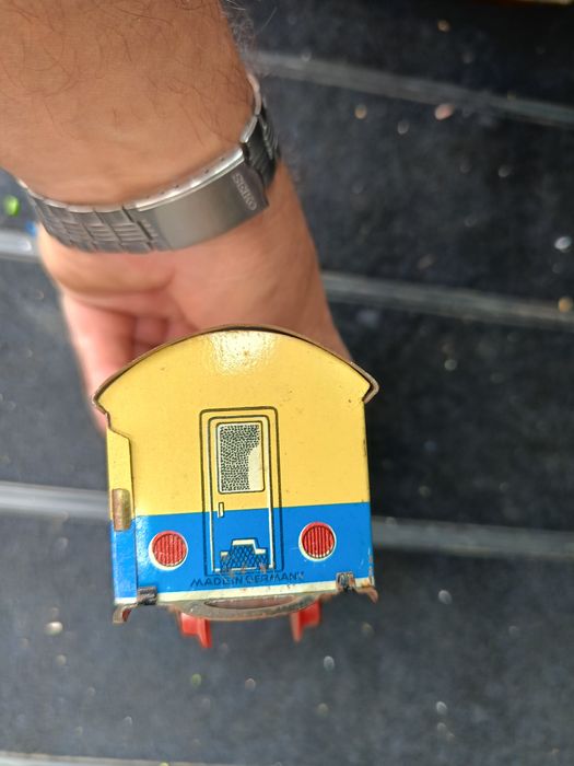 Немско вагонче, релса и моторче