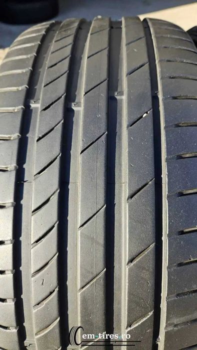 SET 2 Anvelope Vara 245/40 R19 KUMHO Ecsta PS71 98Y