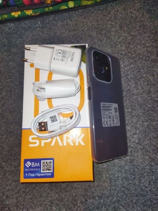 Telefon sotiladi Tekno Spark 10