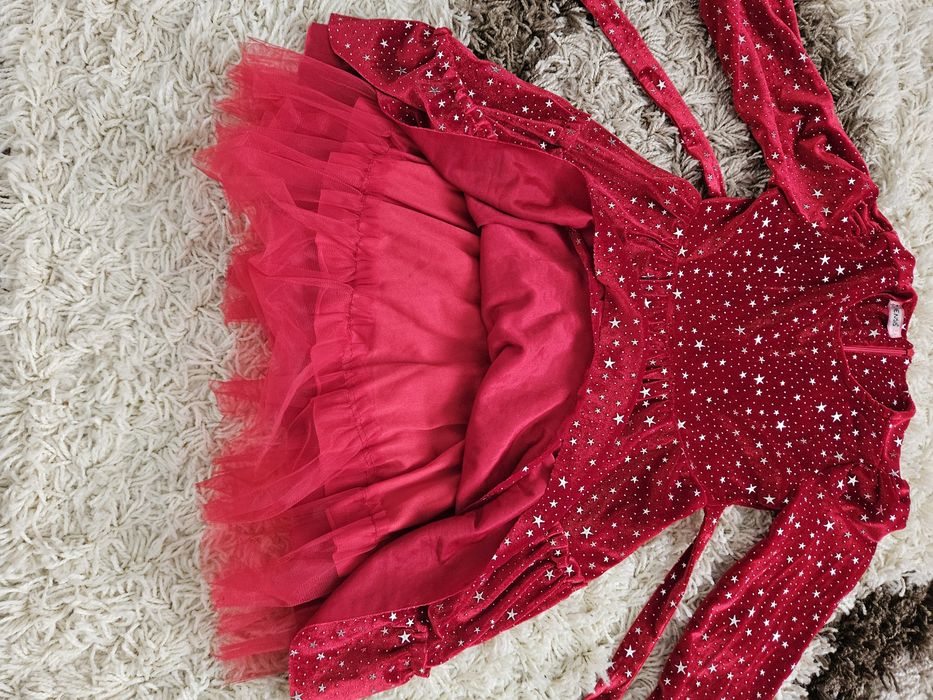 Rochita superba fete 8 ani