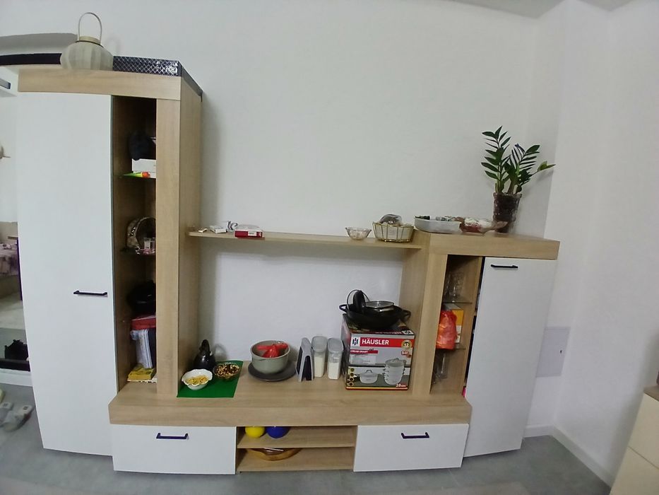 Продам стенку новая дерево!