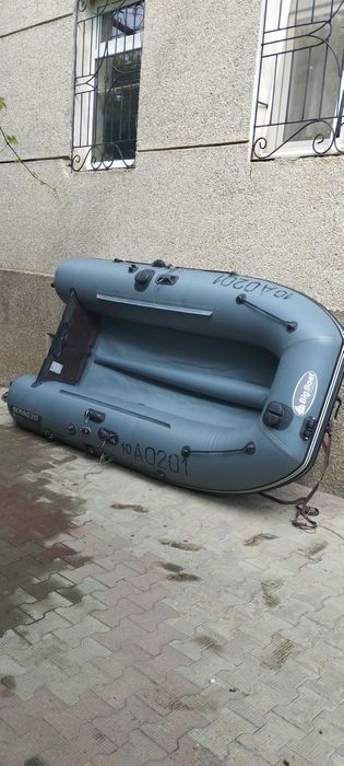 Надувная лодка Big Bot Bering 310  Россия