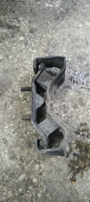 Продам запчасти на Субару