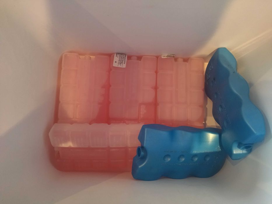 Хладилна чанта  с 6 пълнителя