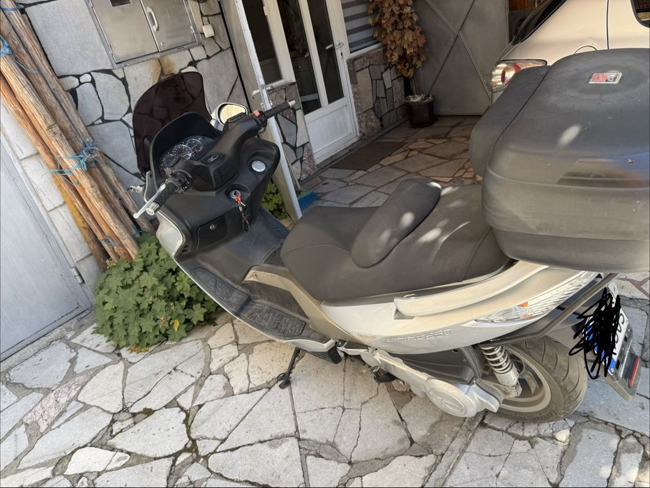 Скутер Кимко 250